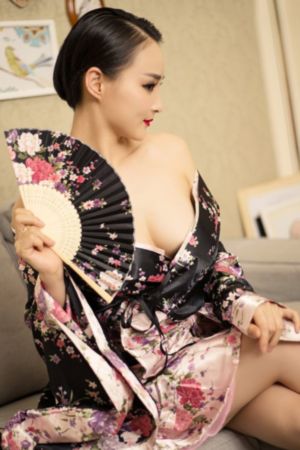 给我们免费播放电影在线观看_超清动漫在线观看