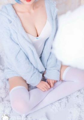 《隔壁女邻居》完整版_DVD影视在线观看